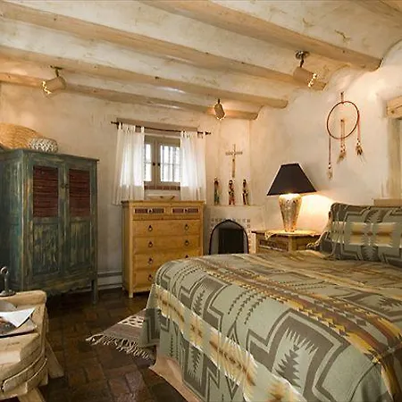 Cowboy On The Acequia Two-bedroom Holiday