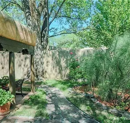 Cowboy On The Acequia Two-bedroom Holiday * Santa Fe