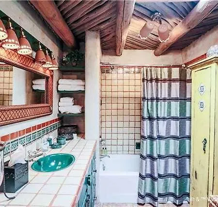 Cowboy On The Acequia Two-bedroom Holiday * Santa Fe